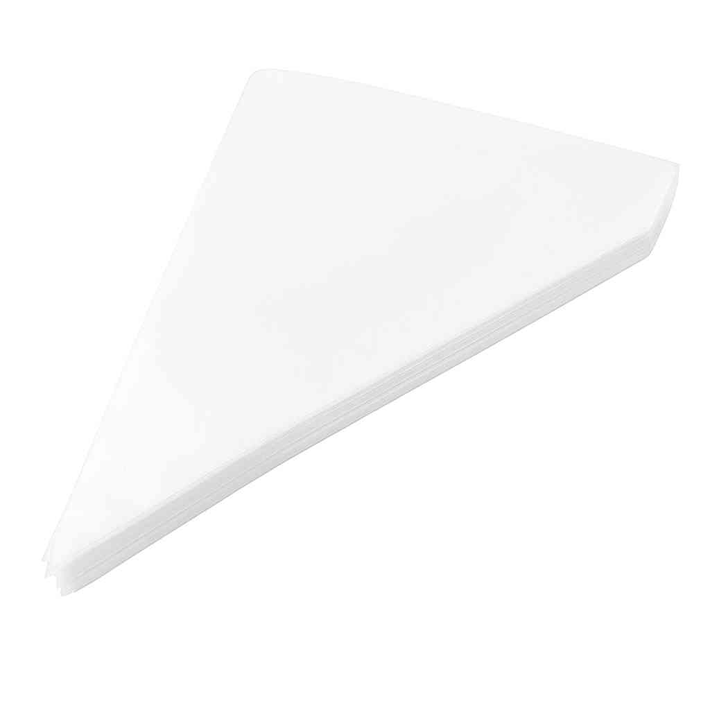 Stack of 16 cm disposable PVC piping bags for cake and cookie decorating – 10 pack.
