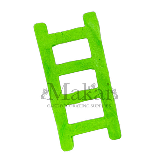 Green fondant ladder topper for jungle and construction cakes.