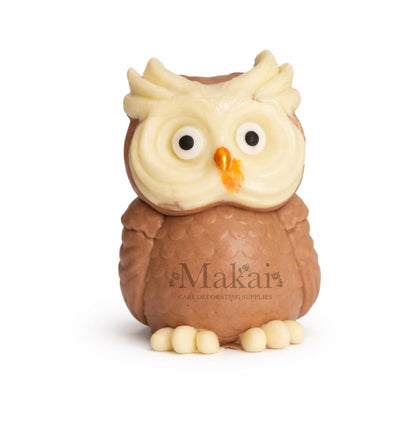 Fondant owl cake topper in cream and soft brown colours